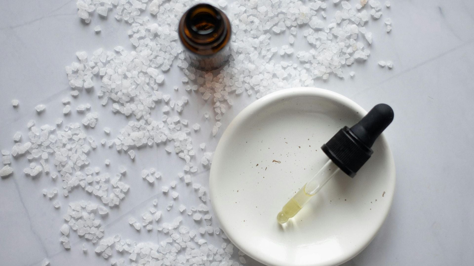 Combining Epsom Salt With Essential Oils for Aromatherapy and Healing