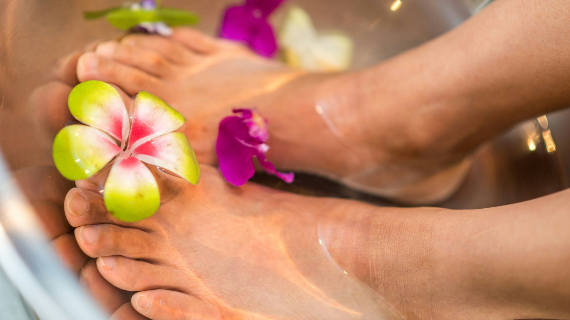 The Benefits of Soaking Your Feet in Epsom Salt